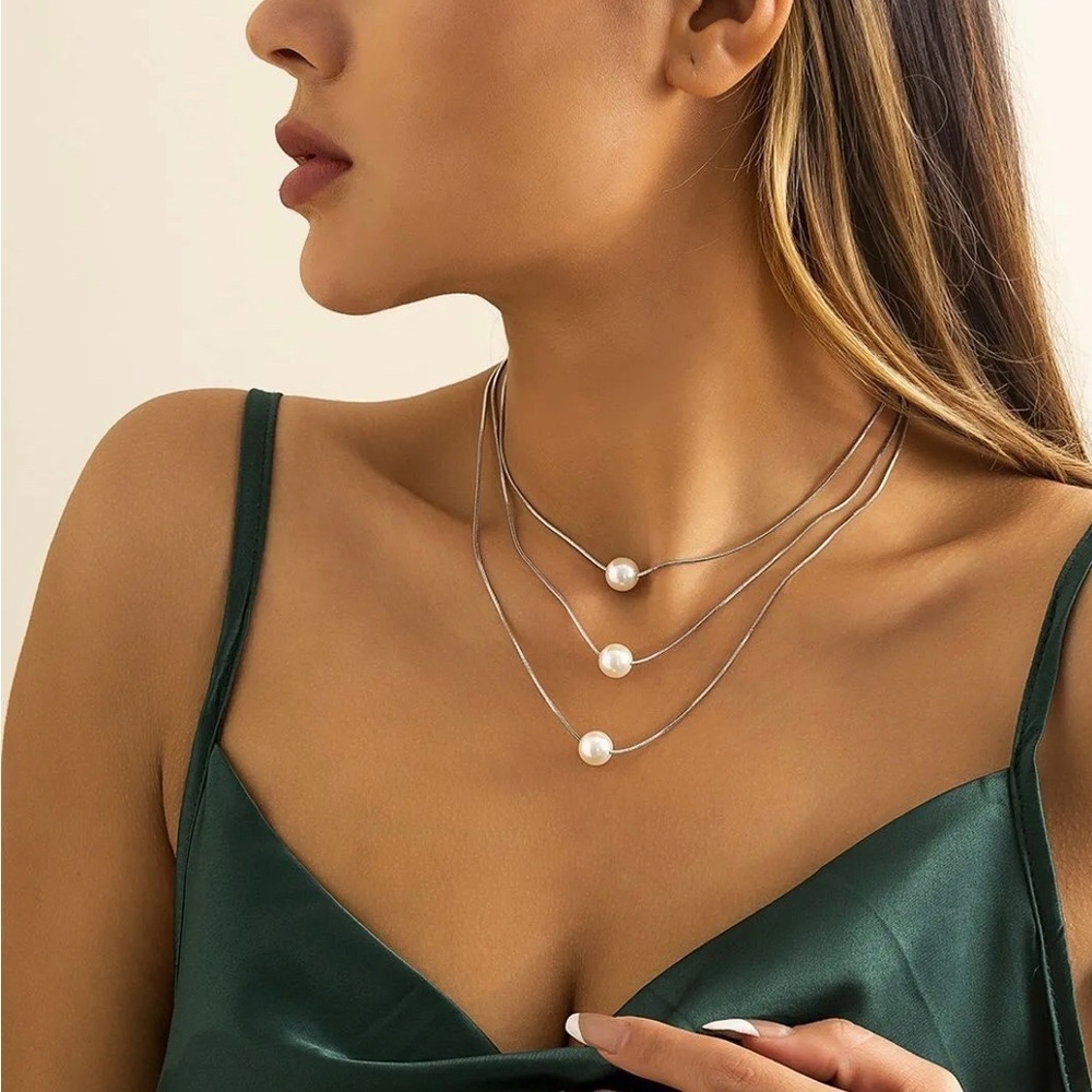 Triple Silver Layered Snake Chain each with a Single Pearl - Picture 3 of 5